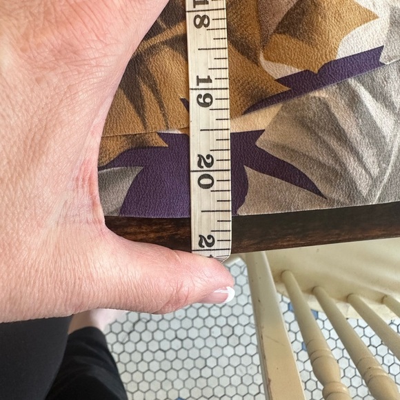 JH Collectibles | 80’s 100% Silk Hawaiian Print Blouse & Skirt Set - Picture 13 of 13